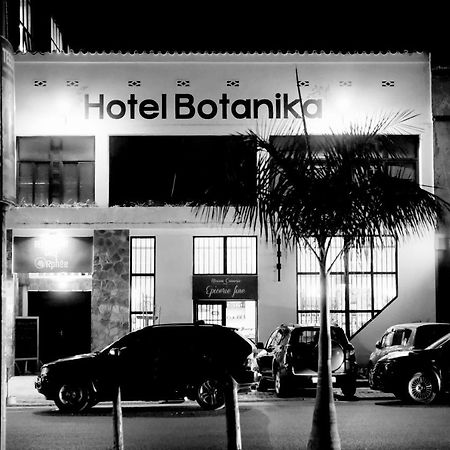Botanika Hotel Bujumbura Ngoại thất bức ảnh