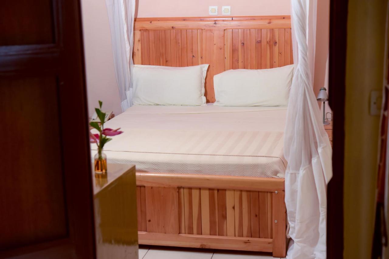 Botanika Hotel Bujumbura Ngoại thất bức ảnh