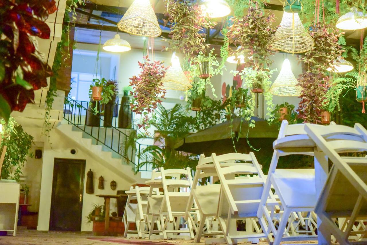 Botanika Hotel Bujumbura Ngoại thất bức ảnh
