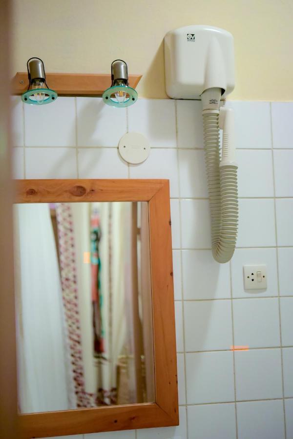 Botanika Hotel Bujumbura Ngoại thất bức ảnh