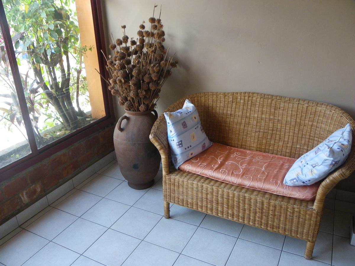 Botanika Hotel Bujumbura Ngoại thất bức ảnh
